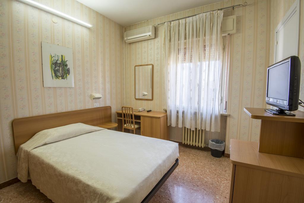 Albergo Ristorante Edo Forlimpopoli Værelse billede